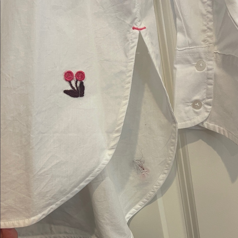NWT Anthropologie White Button-Up Shirt with Pink & Black Floral Embroidery - Picture 5 of 8